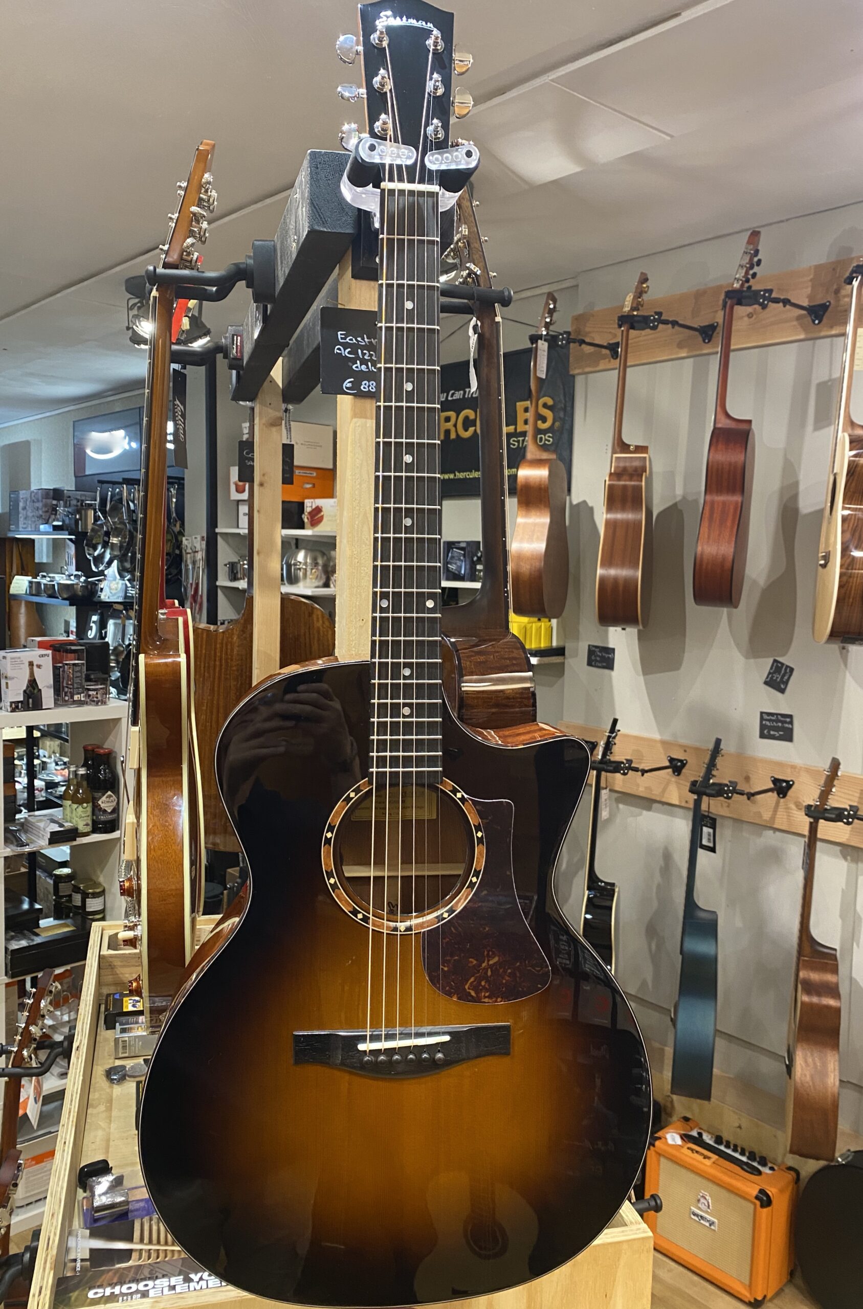 Eastman AC122-2CE Deluxe