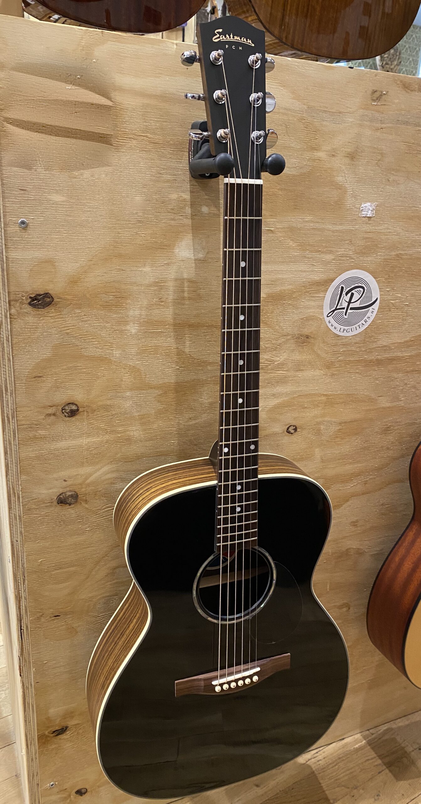 Eastman PCH2-OM black
