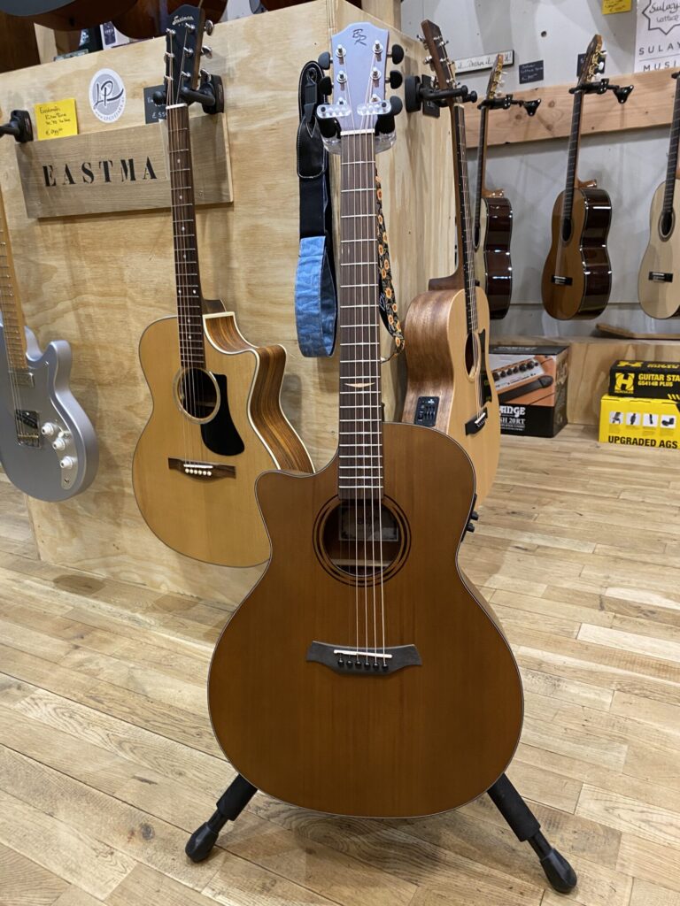 lefthanded guitar
