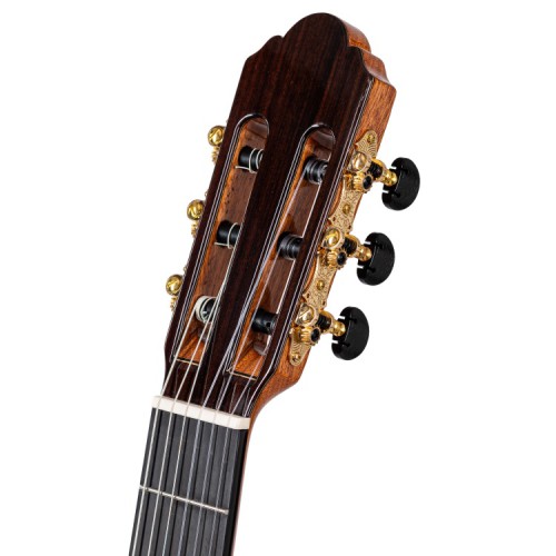Maravilla M70_headstock_750